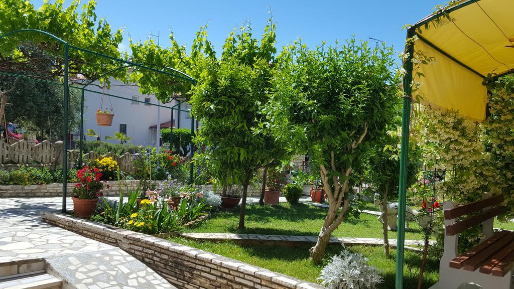 Apartments Paradiso Pula Luaran gambar